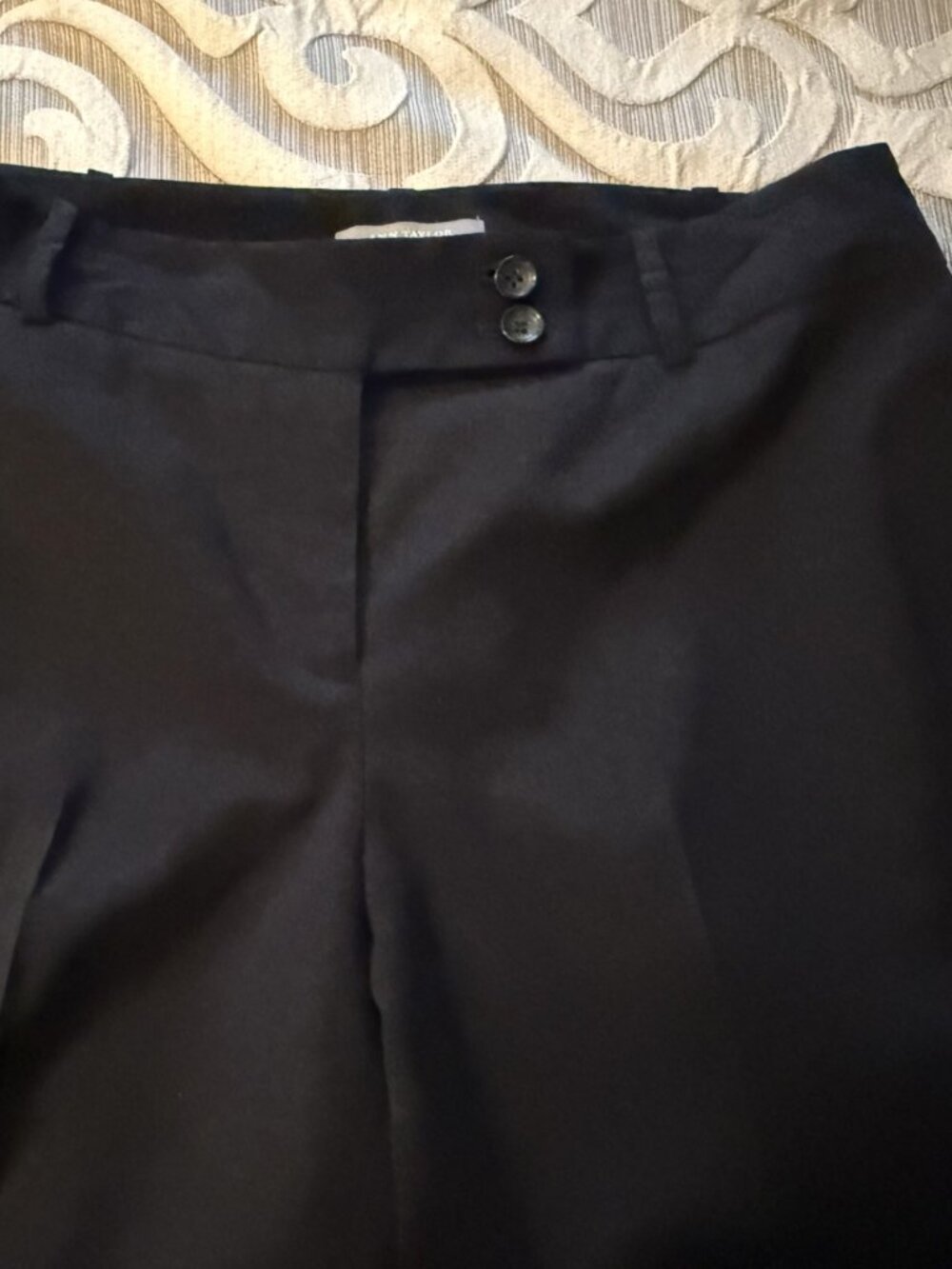 Ann Taylor Signature Fit Black Just Below Waist Women's Size 6 Petite Classic